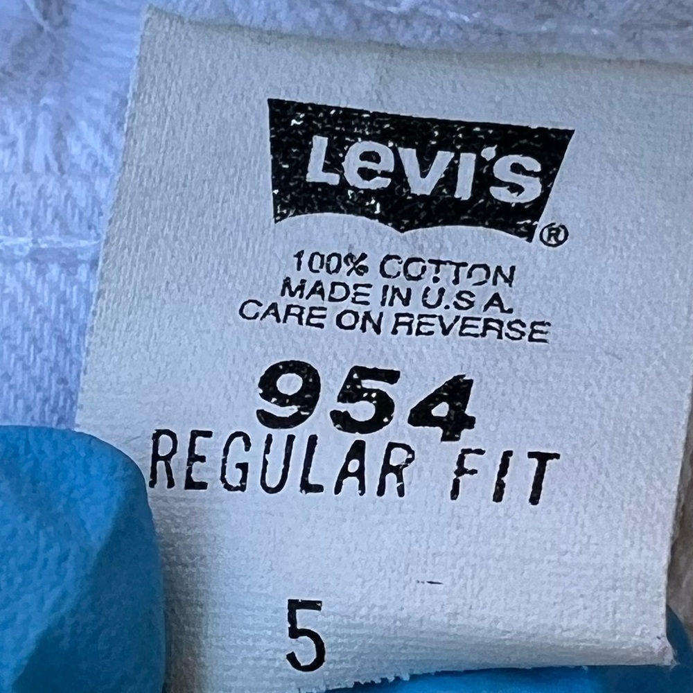 Vintage 90s Levi's 954 Orange Tab
White Denim High Rise Cuffed Shorts Sz 5 - Picture 7 of 7